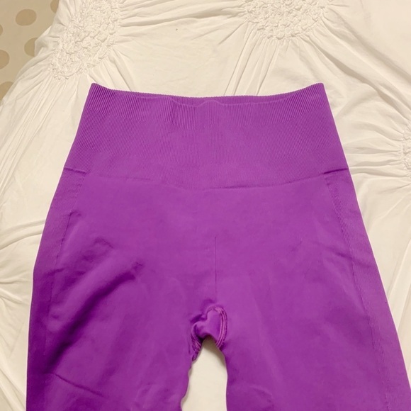 Lululemon Zone In Crop Leggings Violet Seamless - Picture 7 of 11